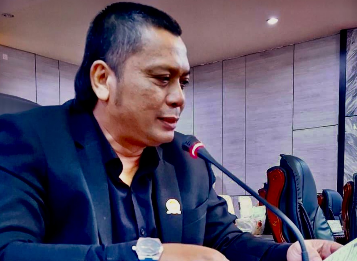 Sekretaris Fraksi NasDem DPRD Karimun, Eri Januardin menilai, tarif pungutan PBJT jasa hiburan malam hanya dikenakan pajak 25 persen saja, sementara sesuai Perda Kabupaten Karimun Nomor 9 Tahun 2023, jumlahnya harus 40 persen.(Foto: Istimewa)