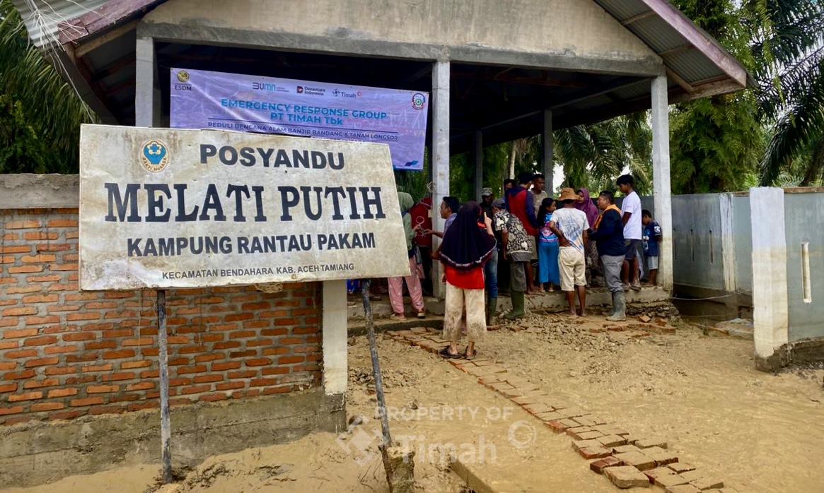 Aksi Kemanusiaan Emergency Response Group (ERG) PT Timah Tbk, bergerak cepat menjangkau wilayah sulit, memastikan korban banjir dan longsor di Aceh Tamiang dan Langkat mendapatkan layanan kesehatan, kebutuhan pokok hingga akses komunikasi darurat (Starlink).(Foto: Istimewa)

