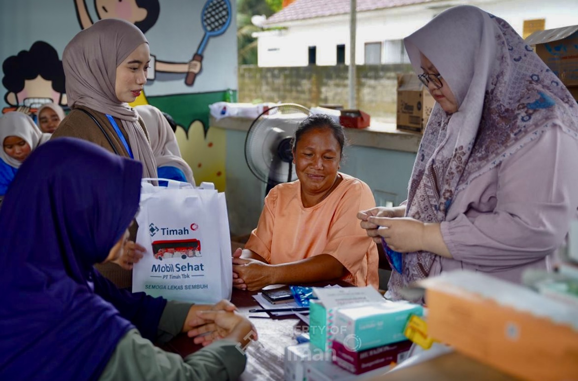 Mobil Sehat PT Timah Tbk ke Desa Bukit Layang, menunjukkan komitmen berkelanjutan dalam program Corporate Social Responsibility (CSR) di bidang kesehatan.(Foto: Istimewa)