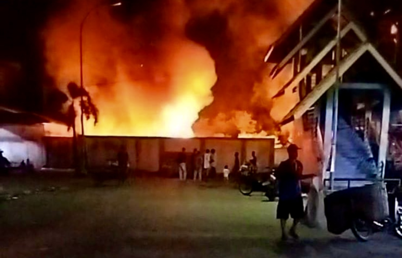 Si jago merah, hampir melahap salah satu jantung perekonomian dan ikon terpenting di Karimun, Pasar Puan Maimun.(Foto: Izar)