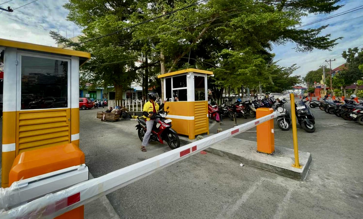 Pengelola parkir Pelabuhan Domestik Tanjungbalai Karimun, PT Malik Parking Kepri (MPK), disorot tajam setelah diduga melakukan pungutan liar (pungli) berkedok salah tafsir aturan.(Foto: Istimewa)