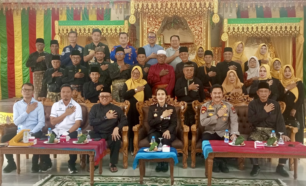 Lembaga Adat Melayu (LAM) Karimun dan Kepolisian Resor (Polres) Karimun, memperkuat kerja sama dalam upaya pencegahan dan penanggulangan penyalahgunaan narkotika di tengah masyarakat.(Foto: Izar)