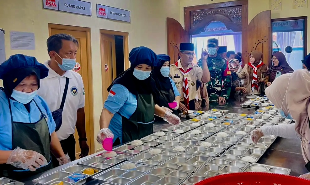 Pemerintah melalui Badan Gizi Nasional (BGN) resmi menerbitkan Petunjuk Teknis (Juknis) terbaru mengenai pelaksanaan program Makan Bergizi Gratis (MBG).(Foto: Istimewa)