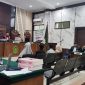 Dalam sidang yang digelar di Pengadilan Negeri Tanjungpinang pada Rabu (3/6/2026), Jaksa Penuntut Umum (JPU) resmi membacakan tuntutan untuk keempat terdakwa kasus dugaan korupsi dana hibah KPU Karimun Tahun Anggaran 2024.(Foto: Izar)
