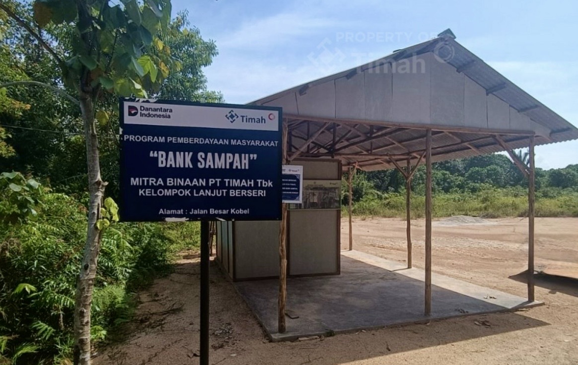 Upaya menjaga lingkungan sekaligus meningkatkan nilai ekonomi masyarakat terus didorong oleh  PT Timah Persero Tbk⁠ melalui pembinaan kelompok Bank Sampah Lanjut Berseri di Dusun I, Desa Sawang Laut, Kecamatan Kundur Barat, Kabupaten Karimun.(Foto: Istimewa)