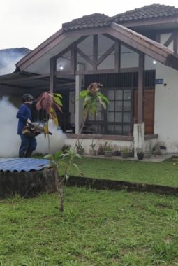 Cegah DBD Saat Musim Hujan, PT Timah Rutin Lakukan Fogging di Wilayah Operasional Kundur