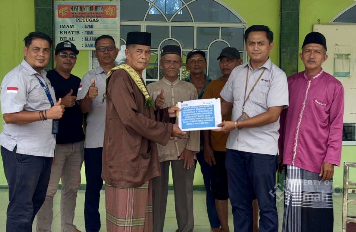 Berkomitmen mendukung sarana ibadah masyarakat, PT Timah (Persero) Tbk kembali menyalurkan bantuan TJSL untuk mempercepat pembangunan Masjid Nurul Huda di Desa Kundur, Kabupaten Karimun.(Foto: Istimewa)