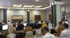 Melalui Rapat Dengar Pendapat (RDP) di Kantor DPRD Karimun, tercapai kesepakatan baru antara DPRD, pengemudi, dan pengelola ojol, Senin (13/7/2026).(Foto: Izar)