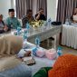 Gagal total dan ingkar janji. Pemkab Karimun resmi menendang PT Malik Parking Karimun (MPK) dari pengelolaan parkir per 23 Juli 2026. Akibat dinilai wanprestasi dan hanya menebar 'janji manis' fasilitas yang tak kunjung dibangun, takhta pengelola parkir kini resmi diserahterimakan kepada PT Pelabuhan Karimun (Perseroda).(Foto: Izar)
