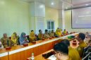 Memperkuat pelestarian tradisi lokal, Disdikbud Karimun menggelar Forum Konsultasi Publik pada Senin (3/8/2026), untuk merumuskan program strategis cagar budaya, kesenian tradisional, dan layanan publik berbasis Permendagri No. 9 Tahun 2019.(Foto: Izar)