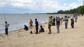 Komunitas Pemuda Sawang bersama PT Timah Tbk sukses menggelar Lomba Memancing Silaturahmi Berkah yang diikuti 280 peserta di Pantai Batu Besar, Kundur Barat, Kamis (9/7/2026).(Foto: Istimewa)