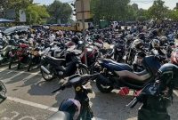 BUMD PT Pelabuhan Karimun (Perseroda) menerapkan sistem karcis pass masuk manual mulai 1 September 2026 berdasarkan penugasan Bupati Karimun. Kebijakan ini bersifat sementara sembari menunggu penyelesaian sengketa hukum terkait penggunaan gate otomatis milik pengelola lama.(Foto: Juni)