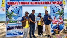 Sebanyak 460 pemancing dari berbagai daerah hingga Malaysia mengikuti Lomba Mancing #2 Pantai Pongkar di Kabupaten Karimun, Kepulauan Riau, Minggu (13/9/2026). Jumlah peserta acara tahunan yang digelar Karang Taruna Pagar Alam ini meningkat dari tahun sebelumnya (300 peserta) sekaligus menjadi sarana mempromosikan potensi wisata bahari Desa Pongkar.(Foto: Istimewa)