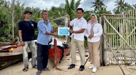 PT Timah (Persero) Tbk aktif memberdayakan nelayan pesisir melalui bantuan infrastruktur, perlindungan sosial, dan pelestarian ekosistem demi meningkatkan hasil tangkapan yang berkelanjutan.(Foto: Istimewa)