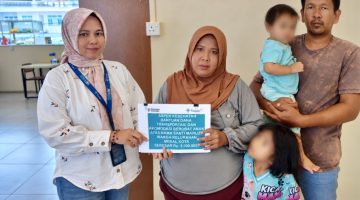 PT Timah (Persero) Tbk, membantu Santi Marliza, warga Kampung Bukit Merang, Kelurahan Meral Kota, Kecamatan Meral, Kabupaten Karimun, Kepulauan Riau, untuk mendapatkan pengobatan penyakit jantung.(Foto: Istimewa)